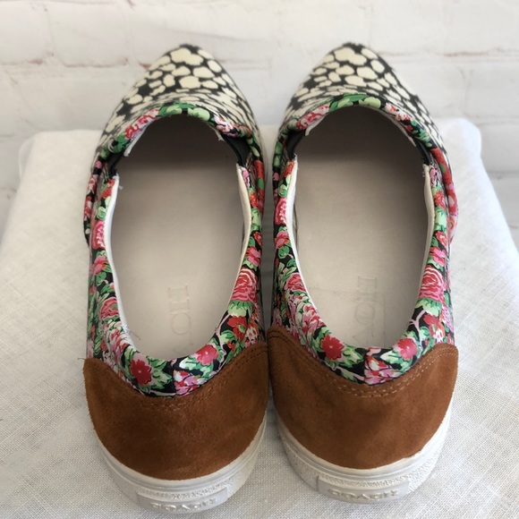 COACH Leather Slip On Flats - Picture 6 of 6